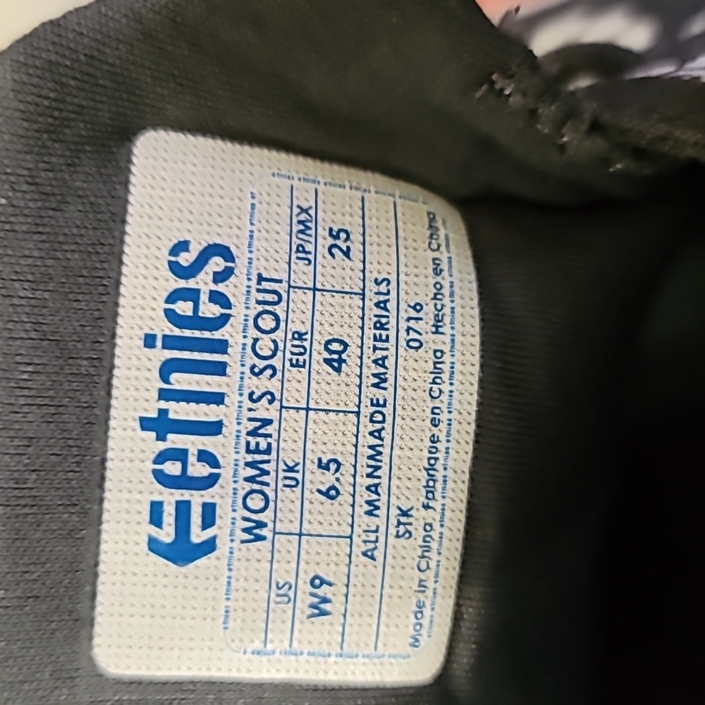 ETNIES WOMEN'S - Picture 4 of 4